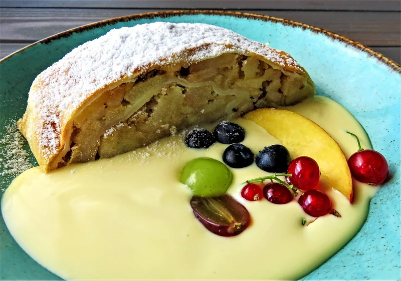 Apfelstrudel